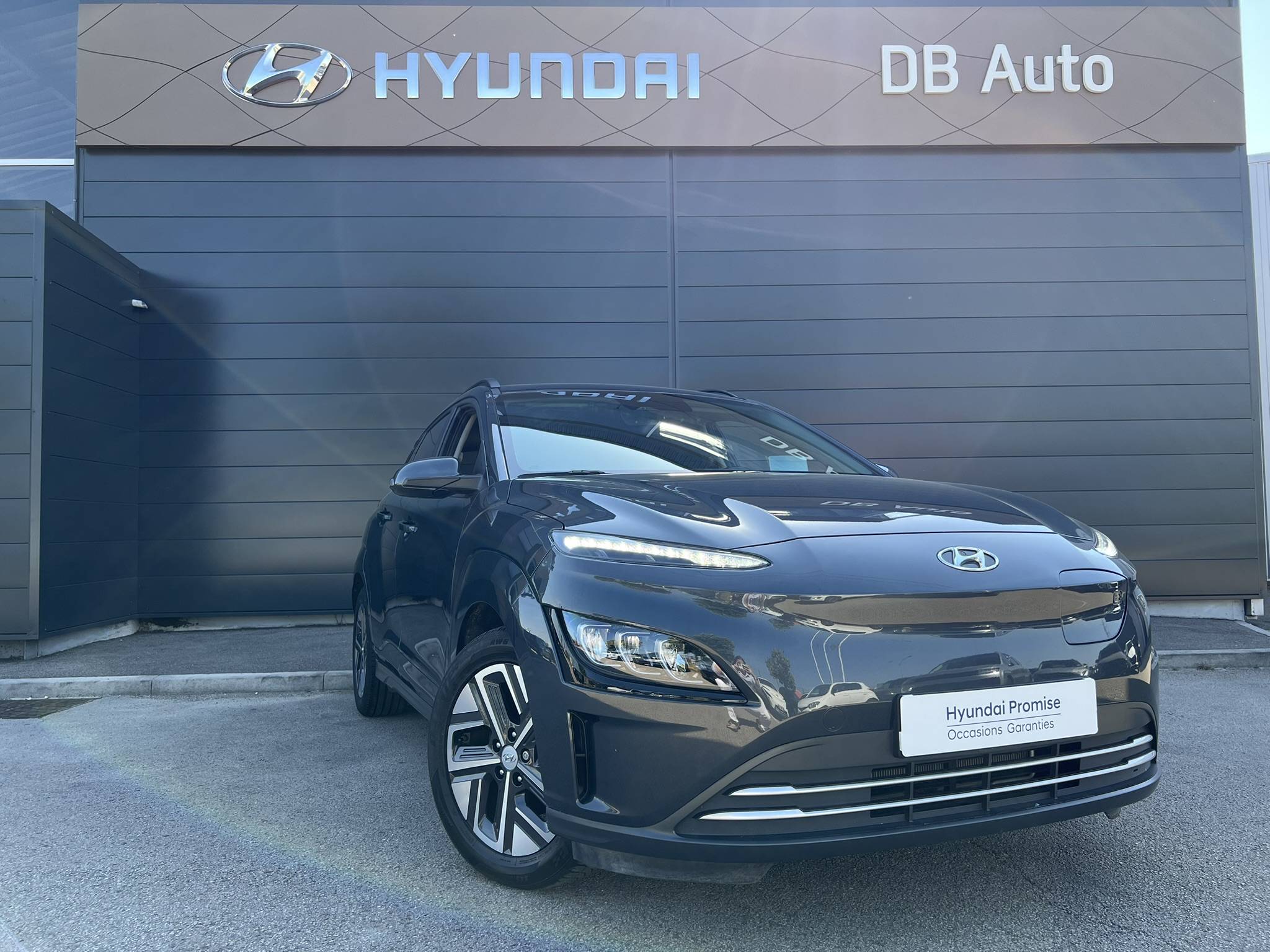 HYUNDAI_KONA-ELECTRIC_34-AVANT-DROIT