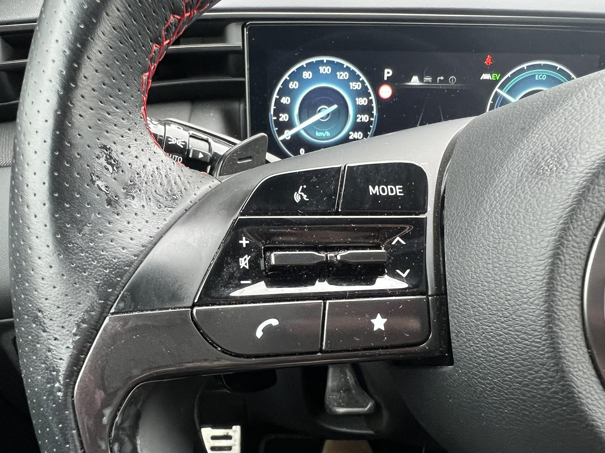 HYUNDAI_TUCSON_CONSOLE-CENTRALE-CAMERA-DE-RECUL
