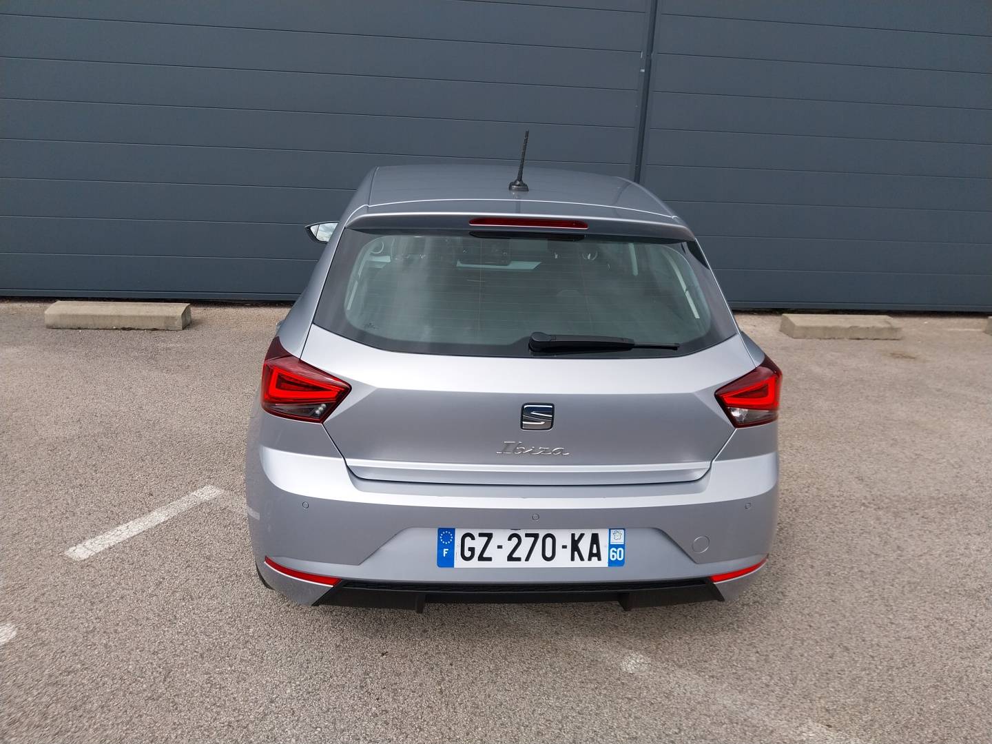SEAT_IBIZA_34-ARRIERE-DROIT