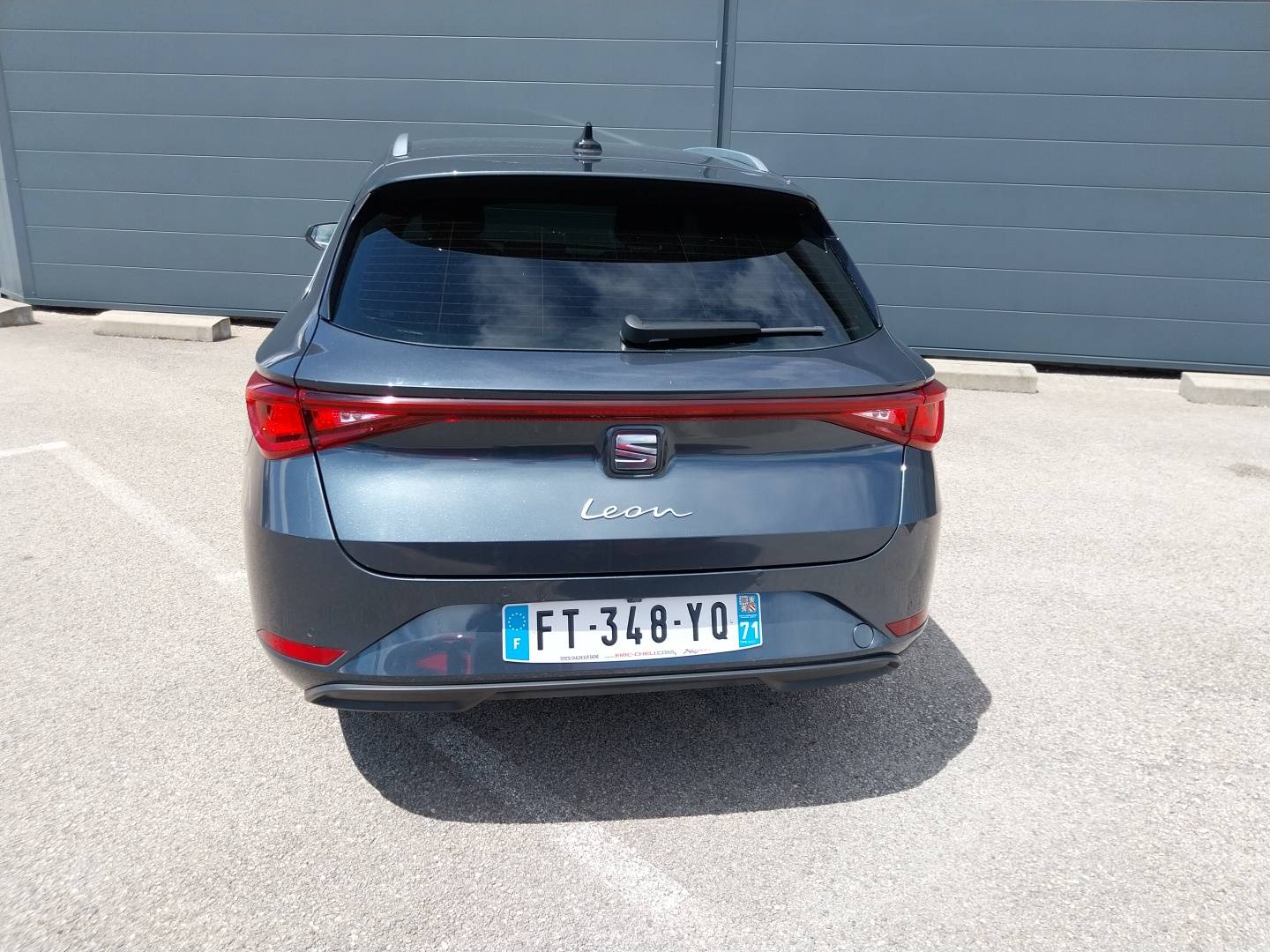 SEAT_LEON-SPORTSTOURER_34-ARRIERE-DROIT