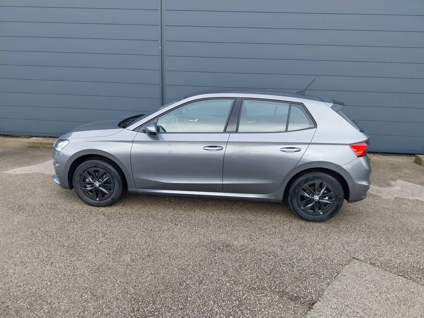 SKODA_FABIA_34-ARRIERE-GAUCHE