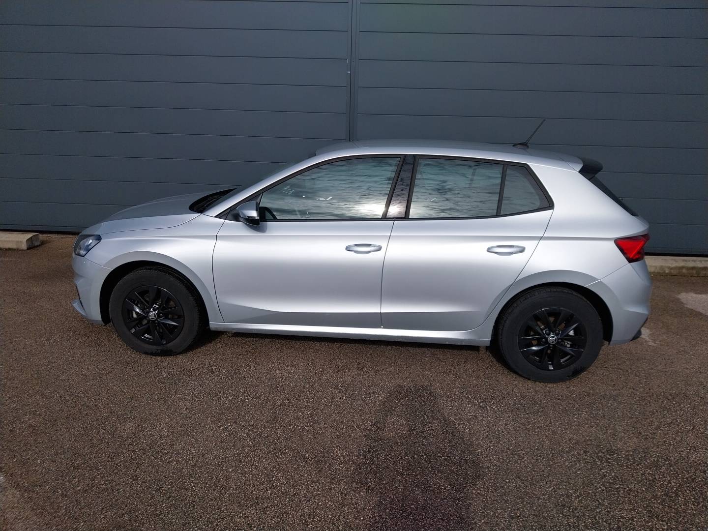 SKODA_FABIA_34-ARRIERE-GAUCHE