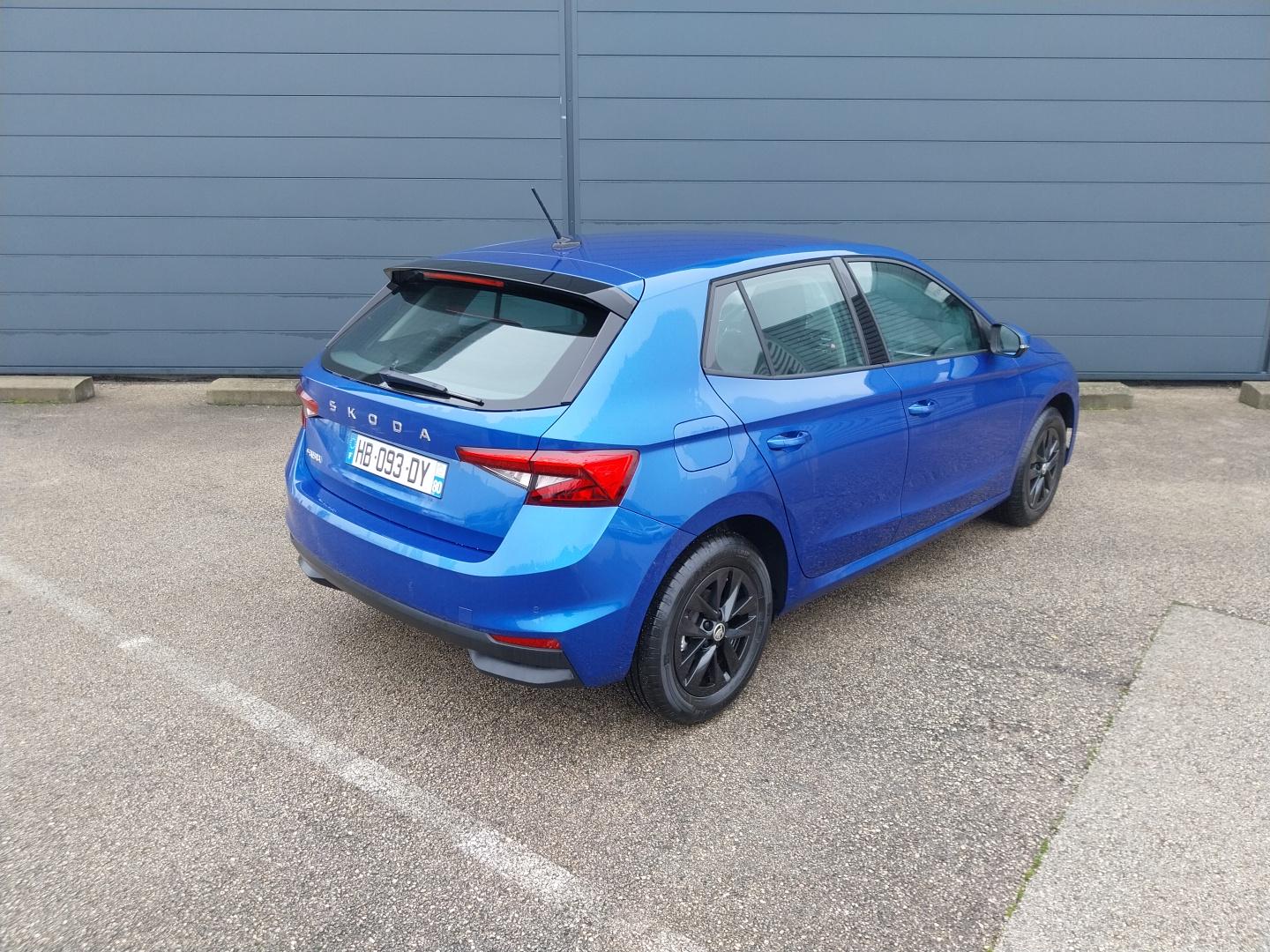 SKODA_FABIA_34-AVANT-DROIT