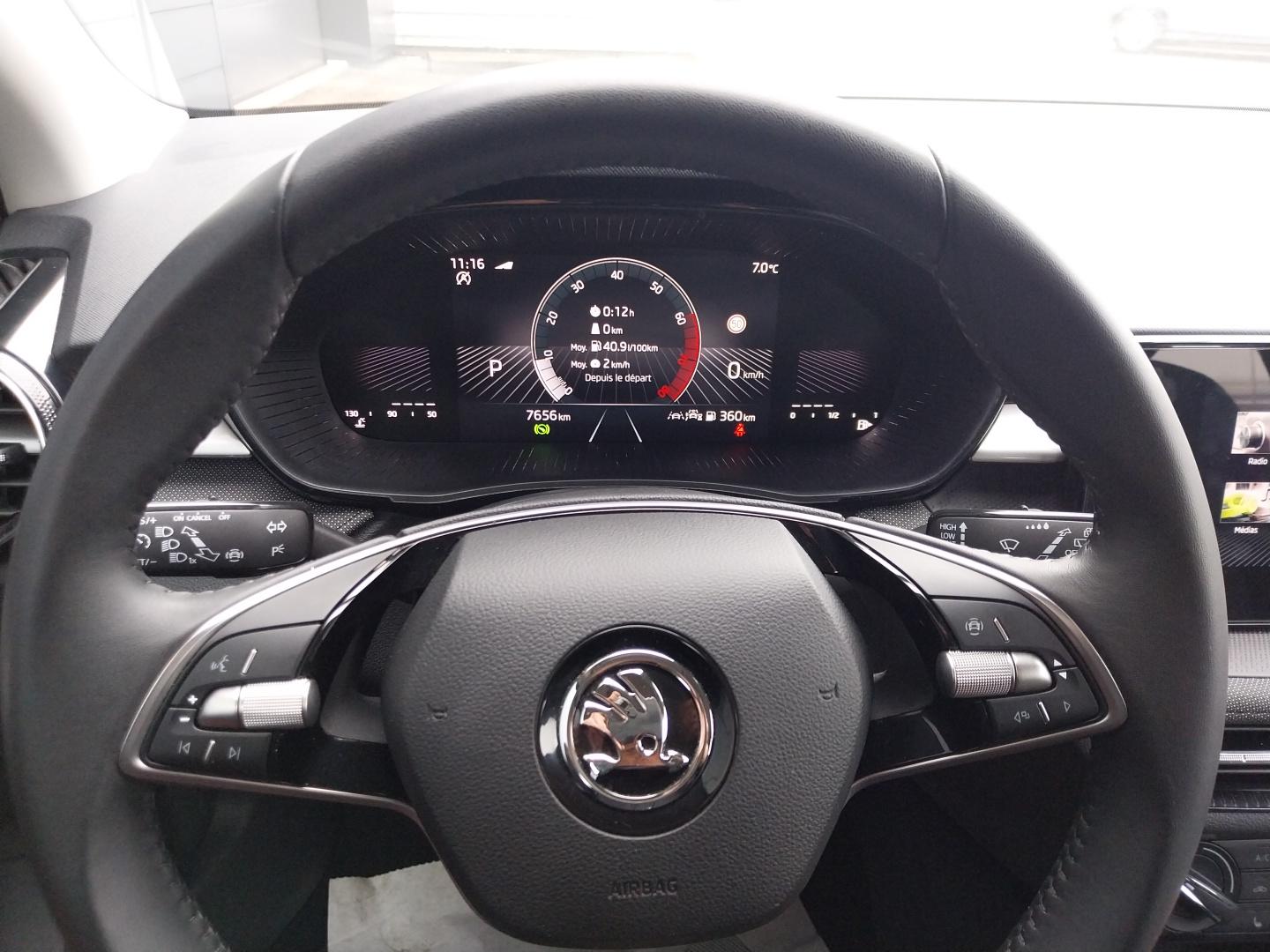 SKODA_FABIA_COMMANDE-DE-COFFRE