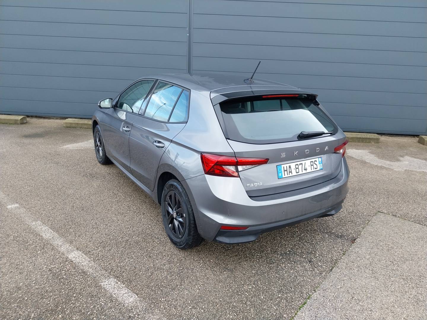 SKODA_FABIA_PROFIL-GAUCHE