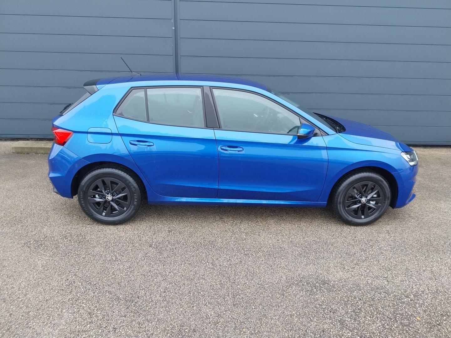 SKODA_FABIA_PROFIL-GAUCHE