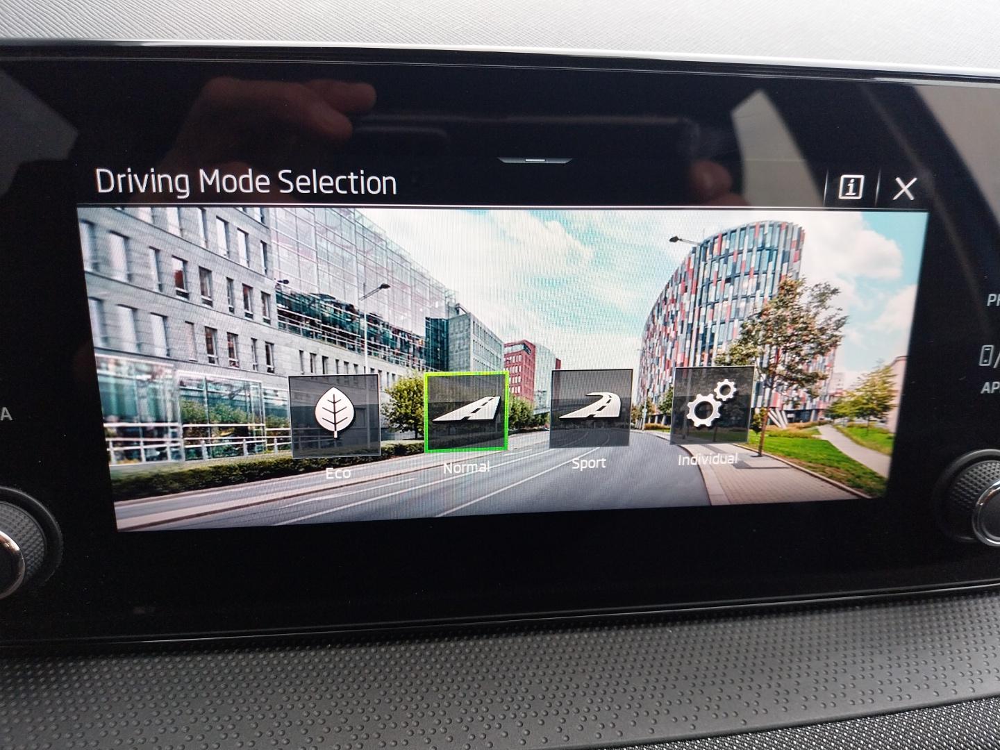 SKODA_FABIA_SIEGE-ARRIERE-GAUCHE