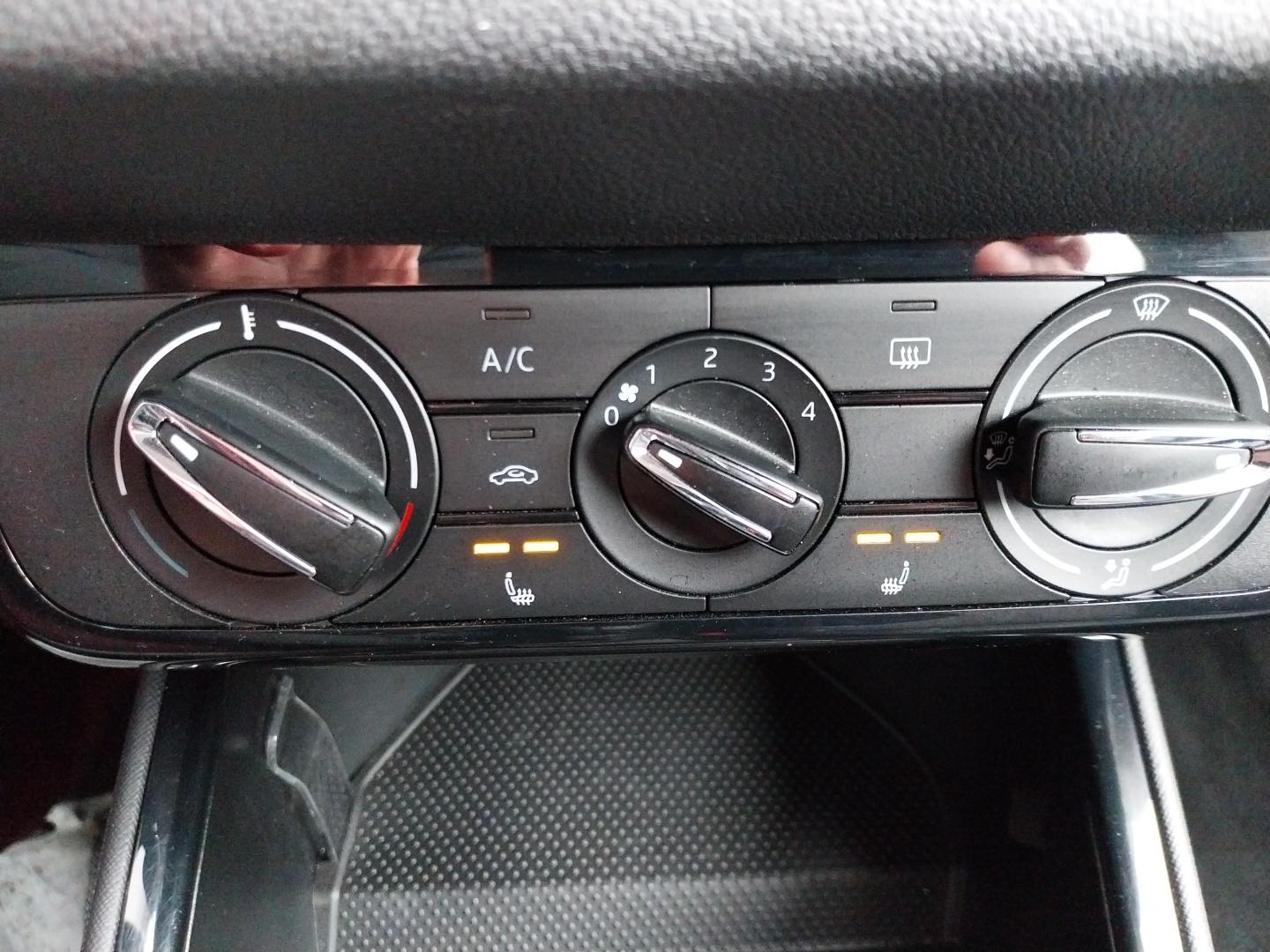 SKODA_FABIA_SIEGE-CONDUCTEUR