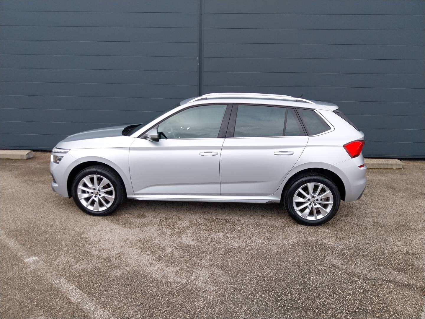 SKODA_KAMIQ_PROFIL-GAUCHE