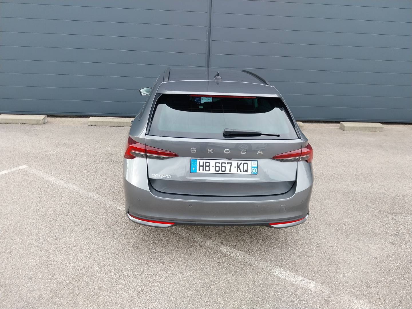 SKODA_OCTAVIA-COMBI_34-ARRIERE-DROIT