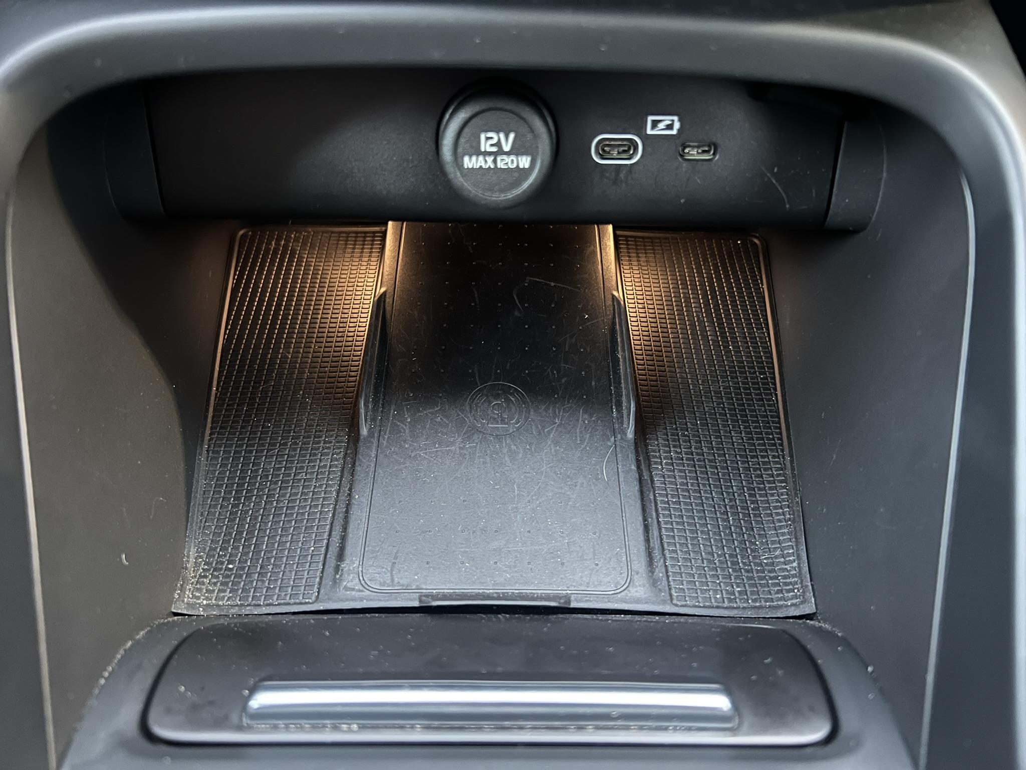 VOLVO_XC40_ASSISE-ARRIERE-CENTRALE