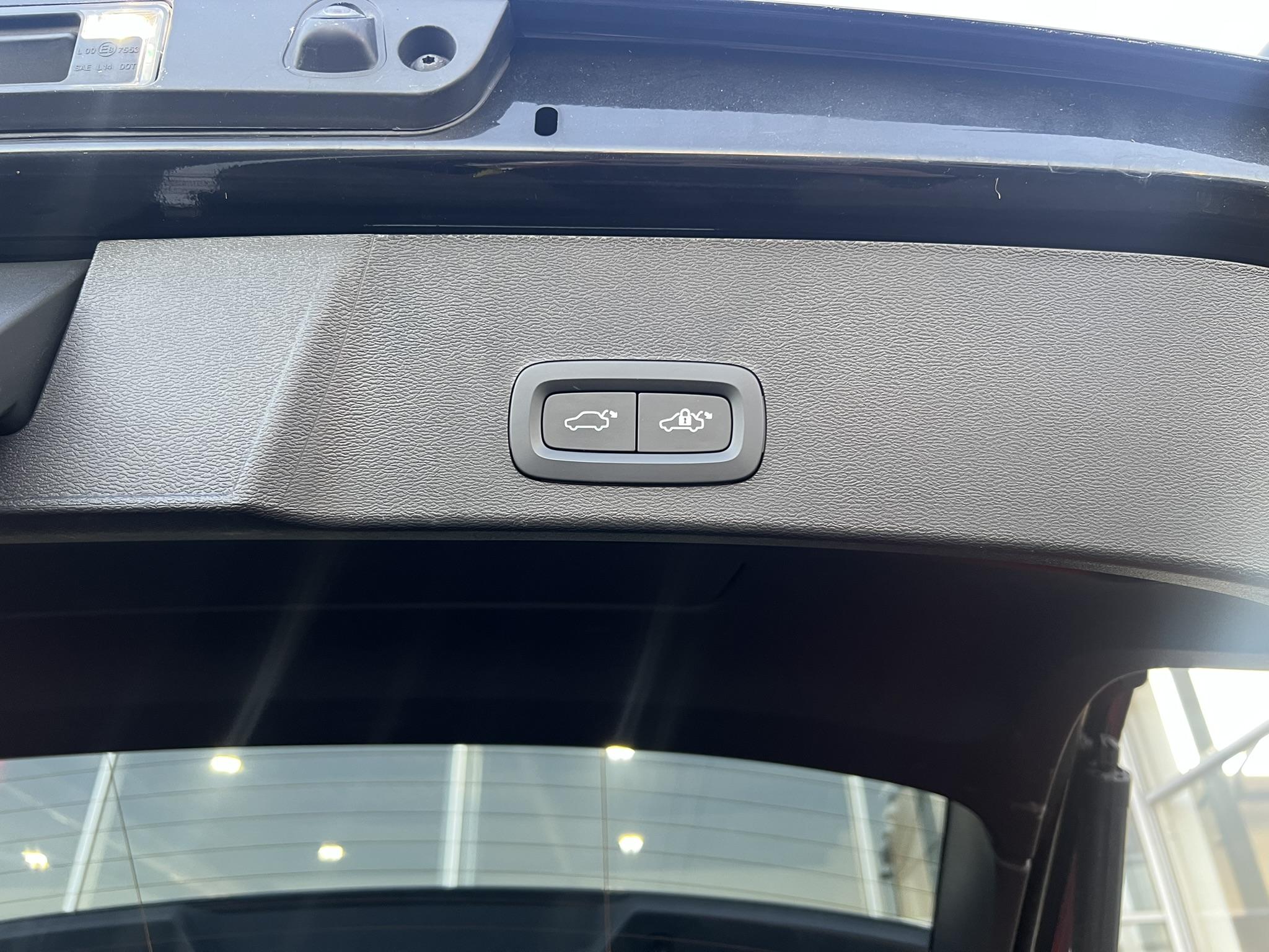 VOLVO_XC40_JANTE-AVANT-GAUCHE