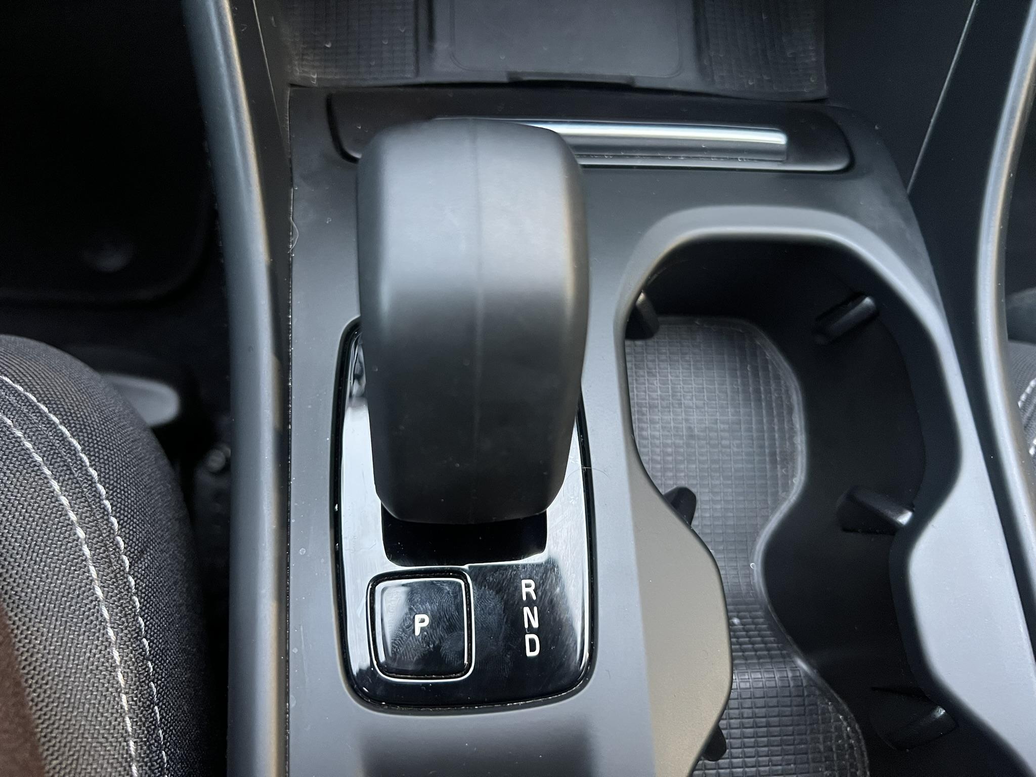 VOLVO_XC40_PANNEAU-DE-PORTE-AVANT-GAUCHE