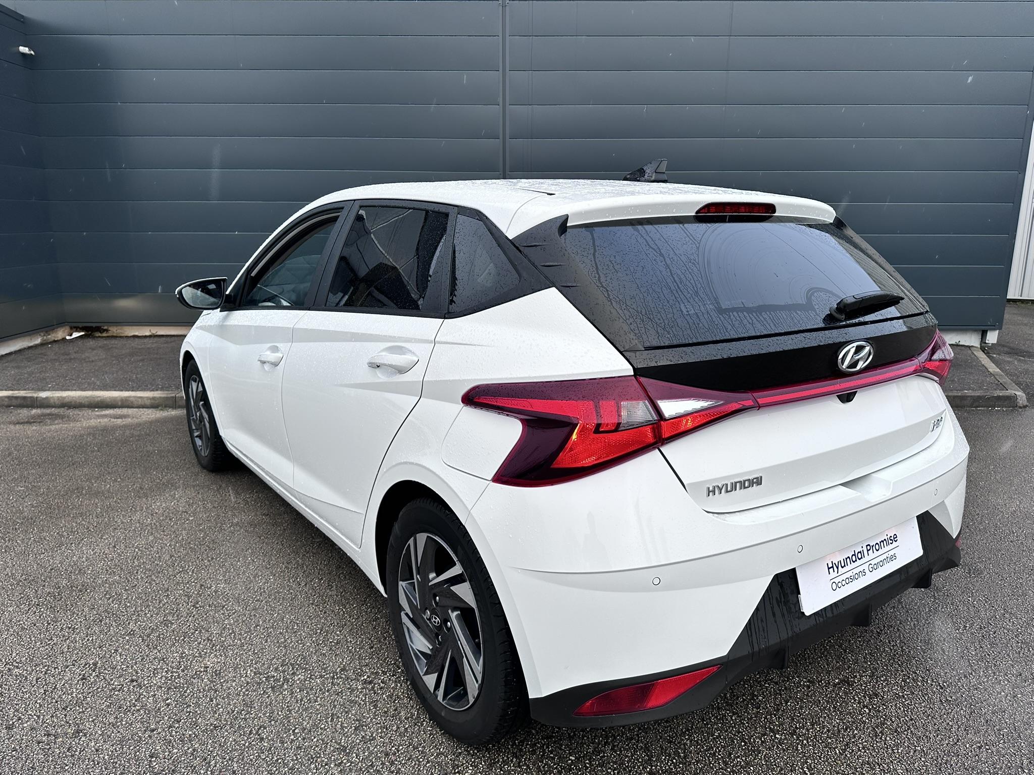 HYUNDAI_I20_34-ARRIERE-GAUCHE