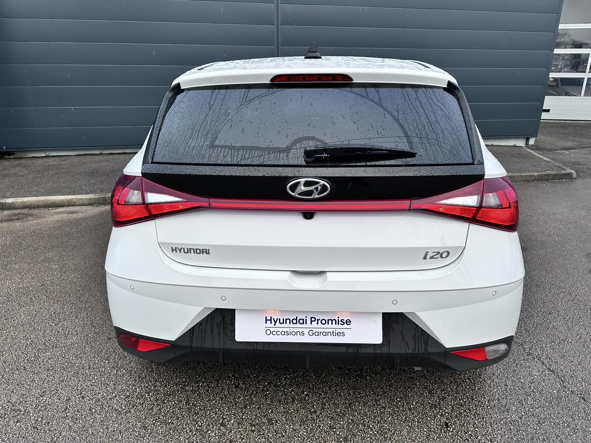HYUNDAI_I20_FACE-ARRIERE