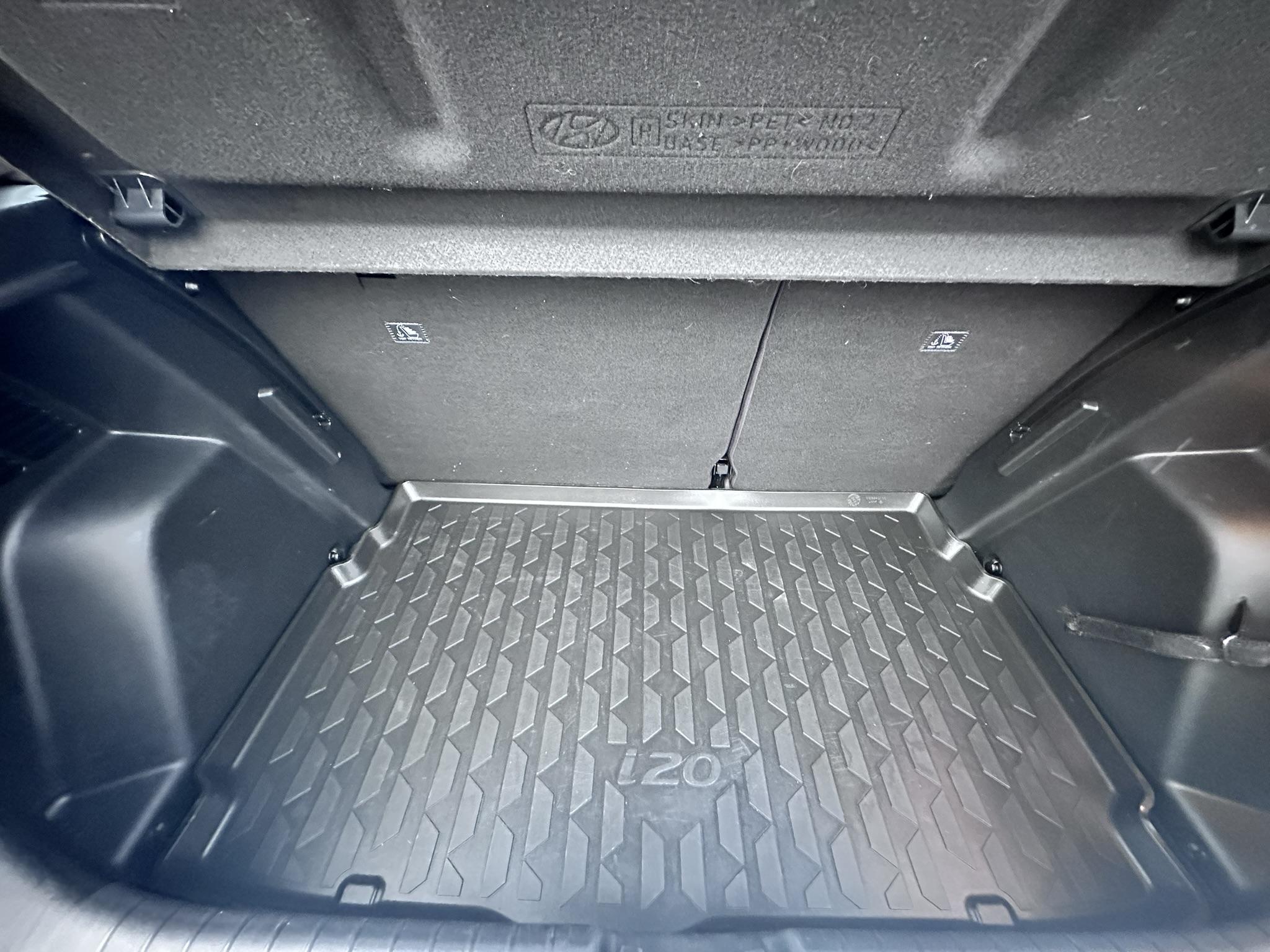 HYUNDAI_I20_JANTE-AVANT-DROITE