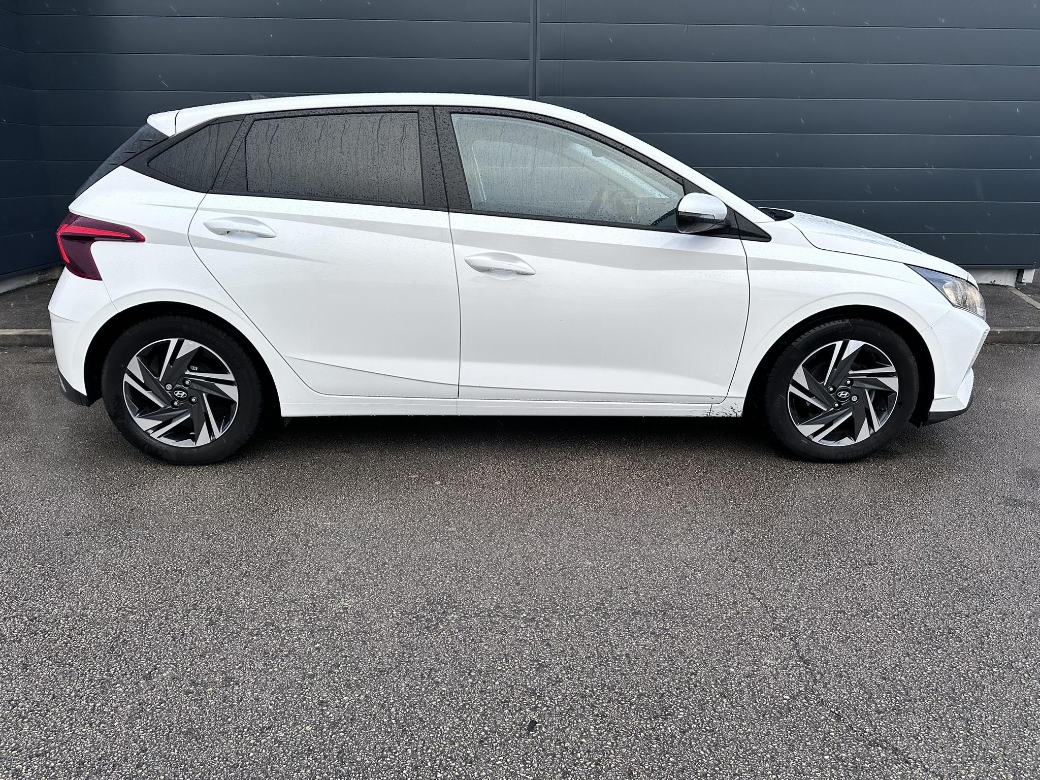 HYUNDAI_I20_PROFIL-DROIT