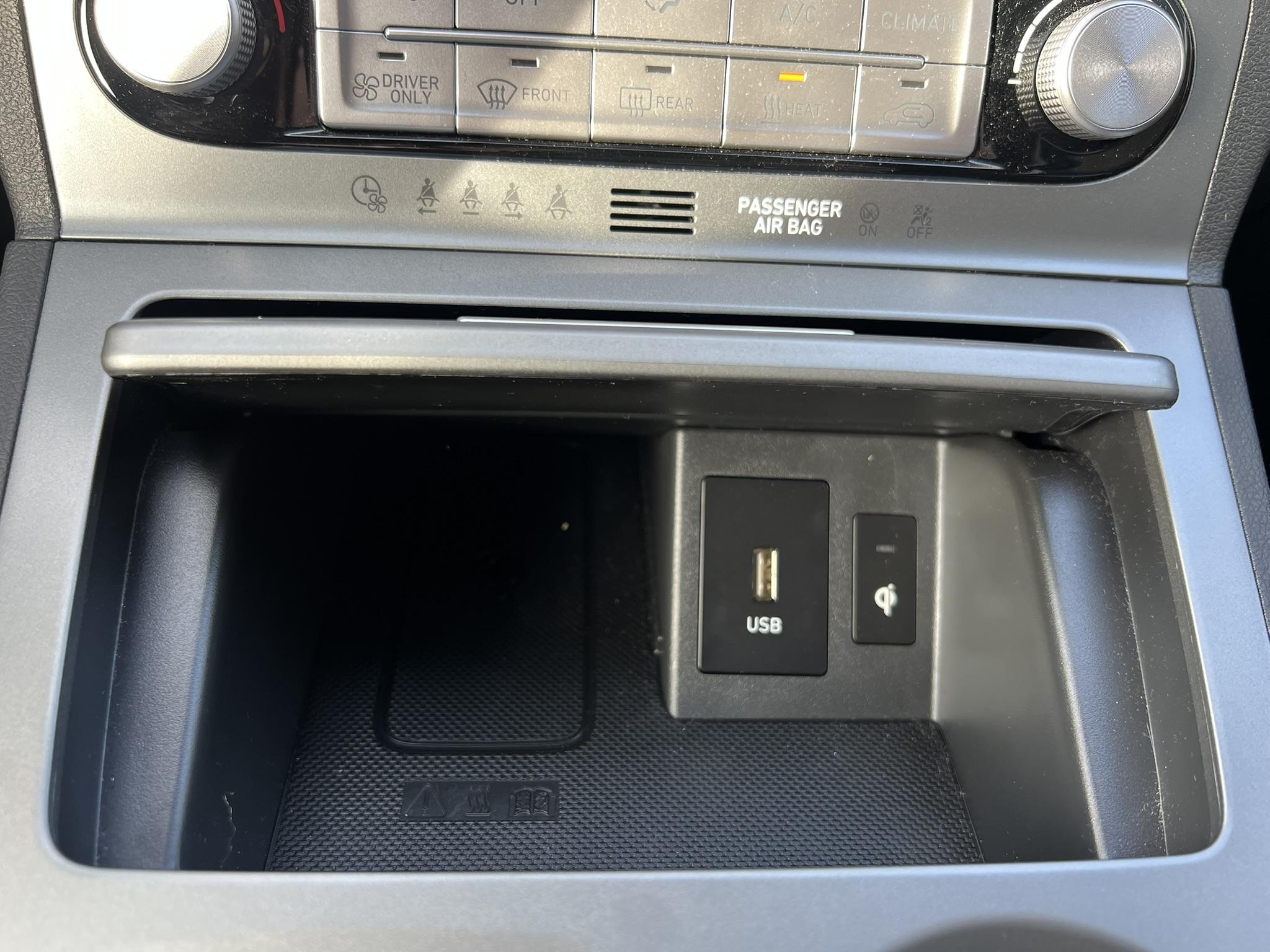 HYUNDAI_KONA-ELECTRIC_CONSOLE-CENTRALE-CAMERA-DE-RECUL