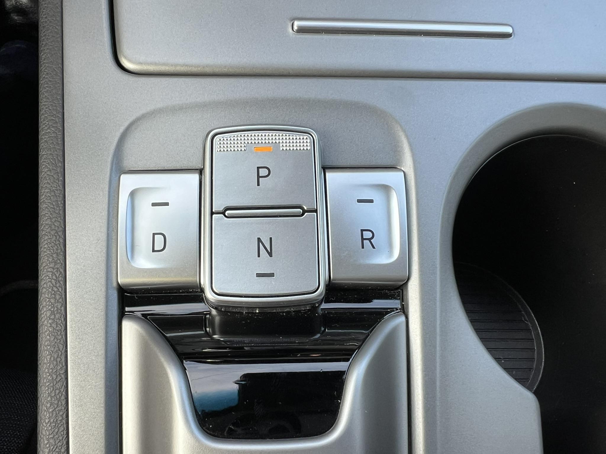 HYUNDAI_KONA-ELECTRIC_LEVIER-DE-VITESSE