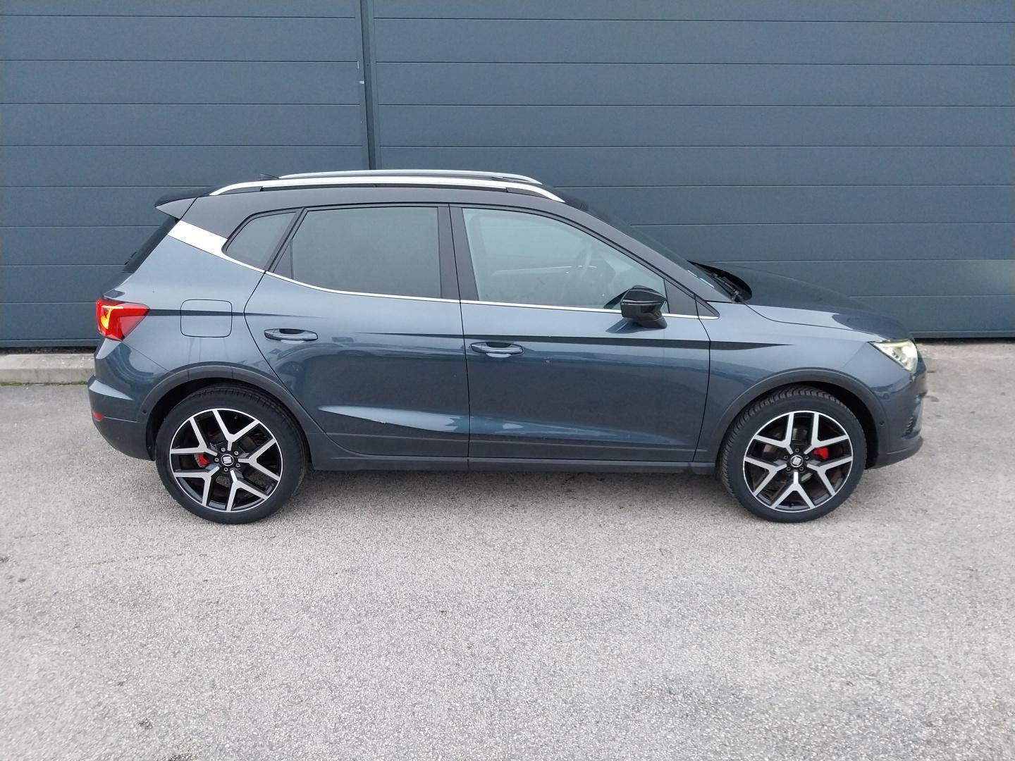 SEAT_ARONA_PROFIL-DROIT