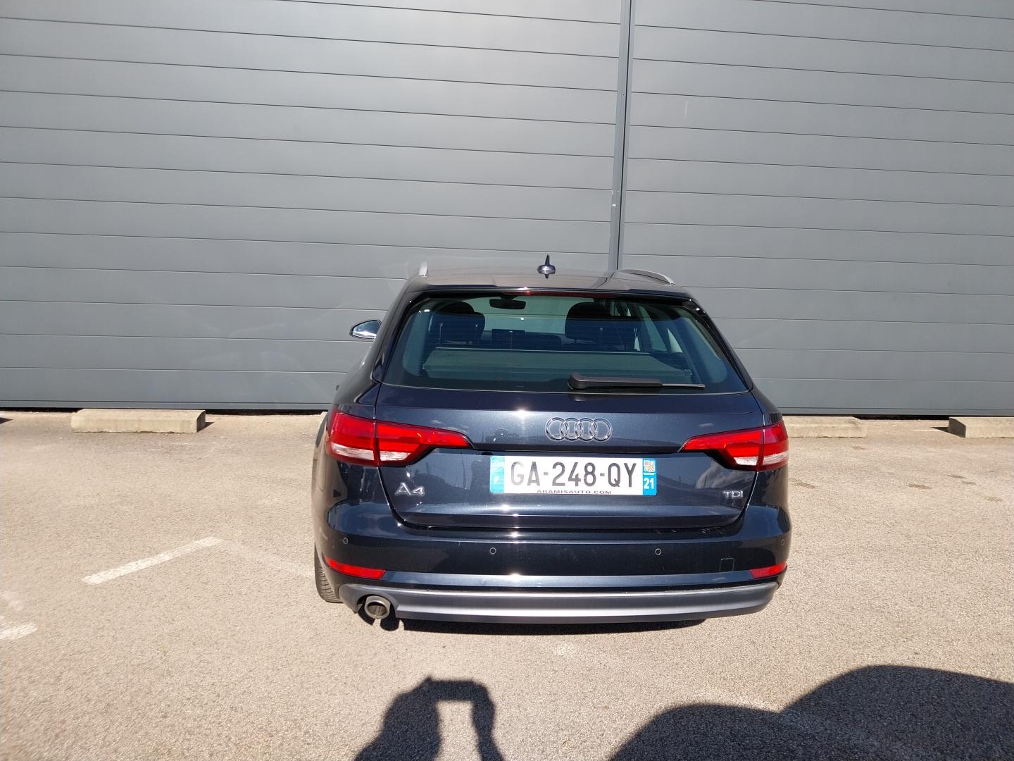 AUDI_A4-AVANT_34-ARRIERE-DROIT