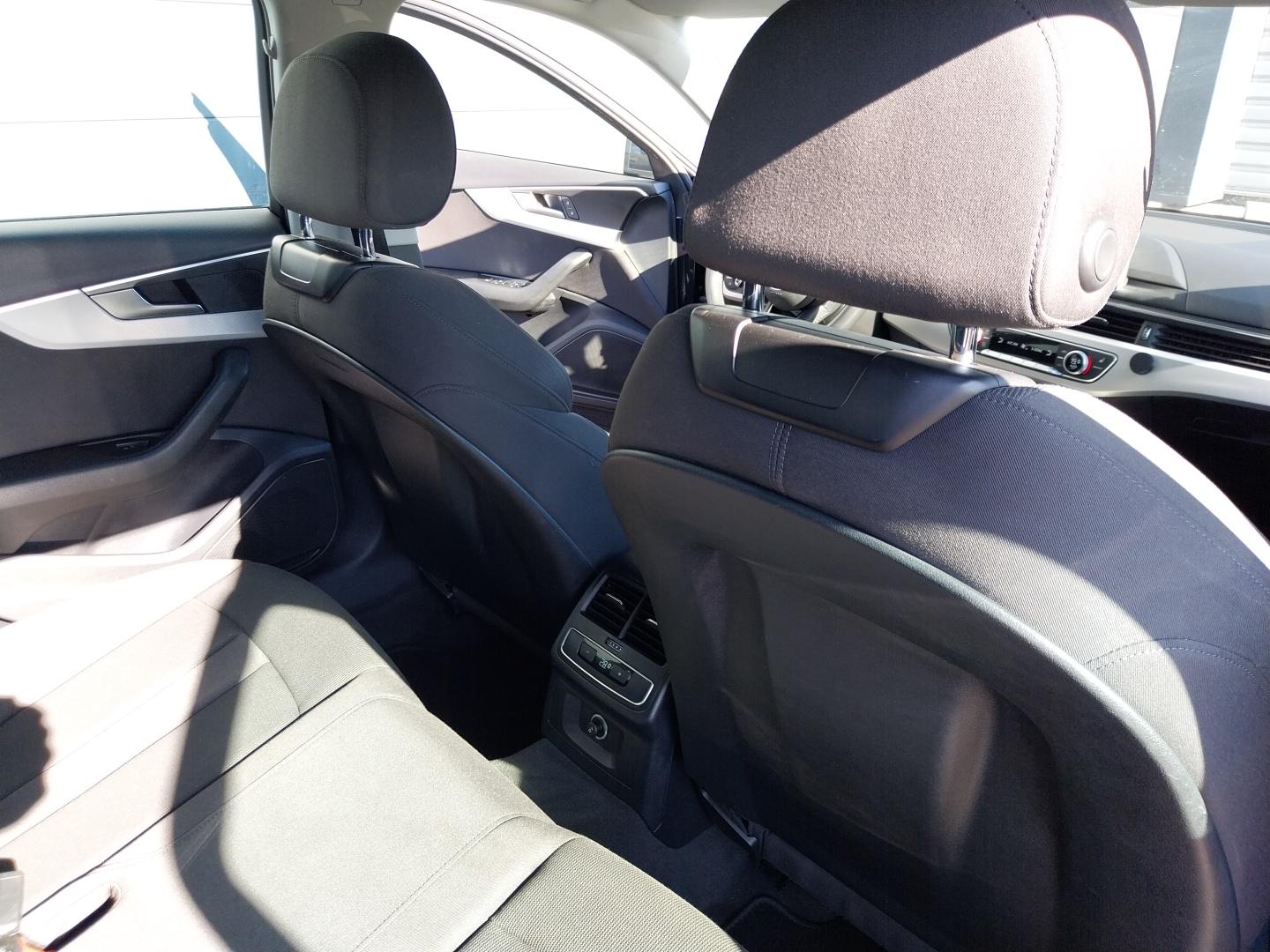 AUDI_A4-AVANT_INTERIEUR-PASSAGER