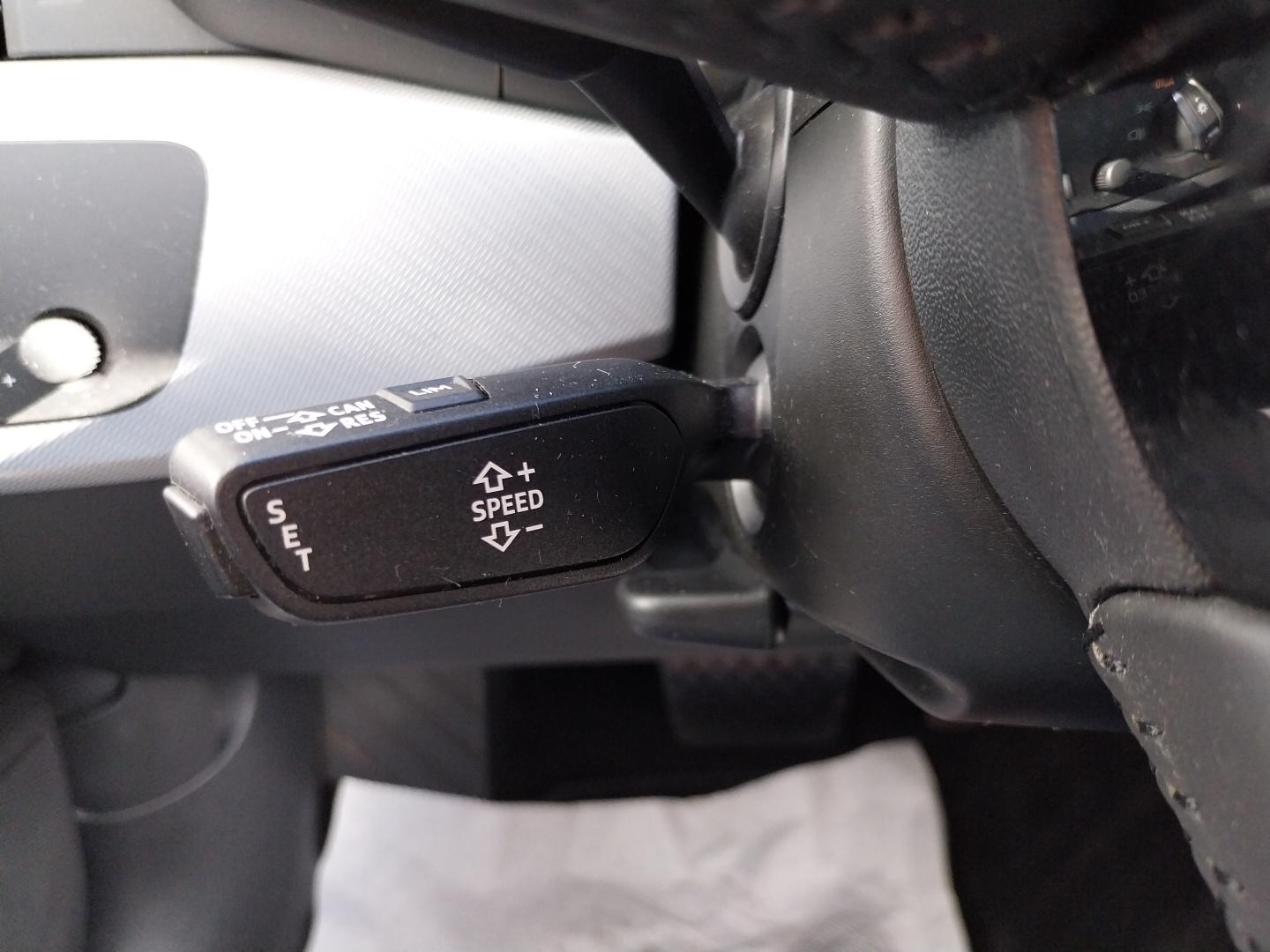 AUDI_A4-AVANT_PANNEAU-DE-PORTE-ARRIERE-GAUCHE