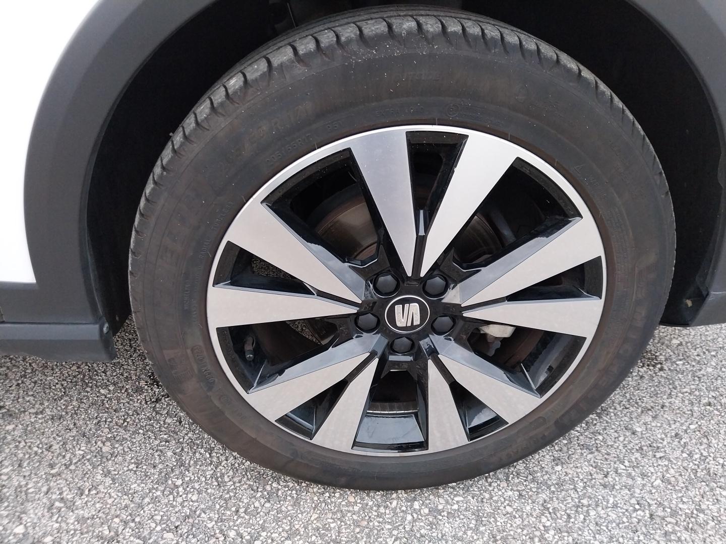 SEAT_ARONA_FACE-AVANT