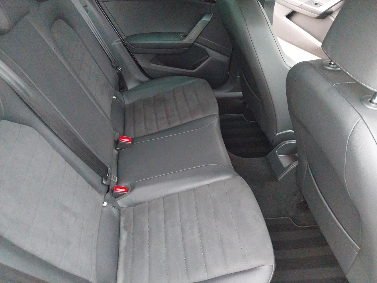 SEAT_ARONA_INTERIEUR-PASSAGER