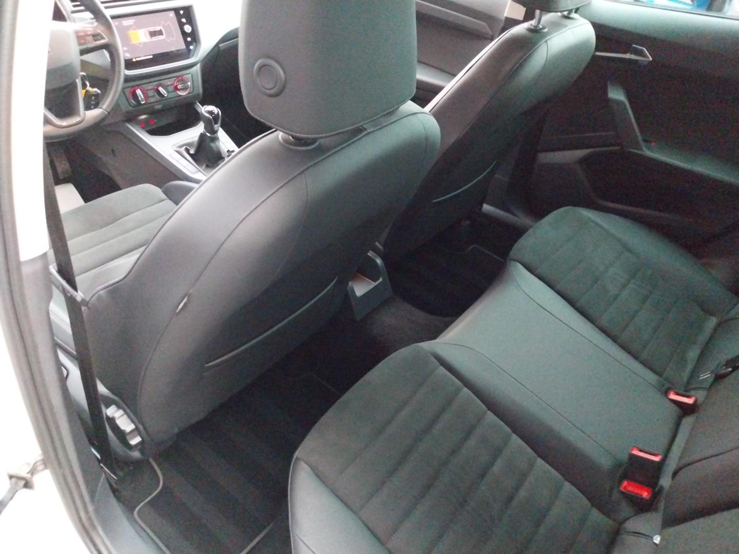 SEAT_ARONA_POSTE-DE-PILOTAGE