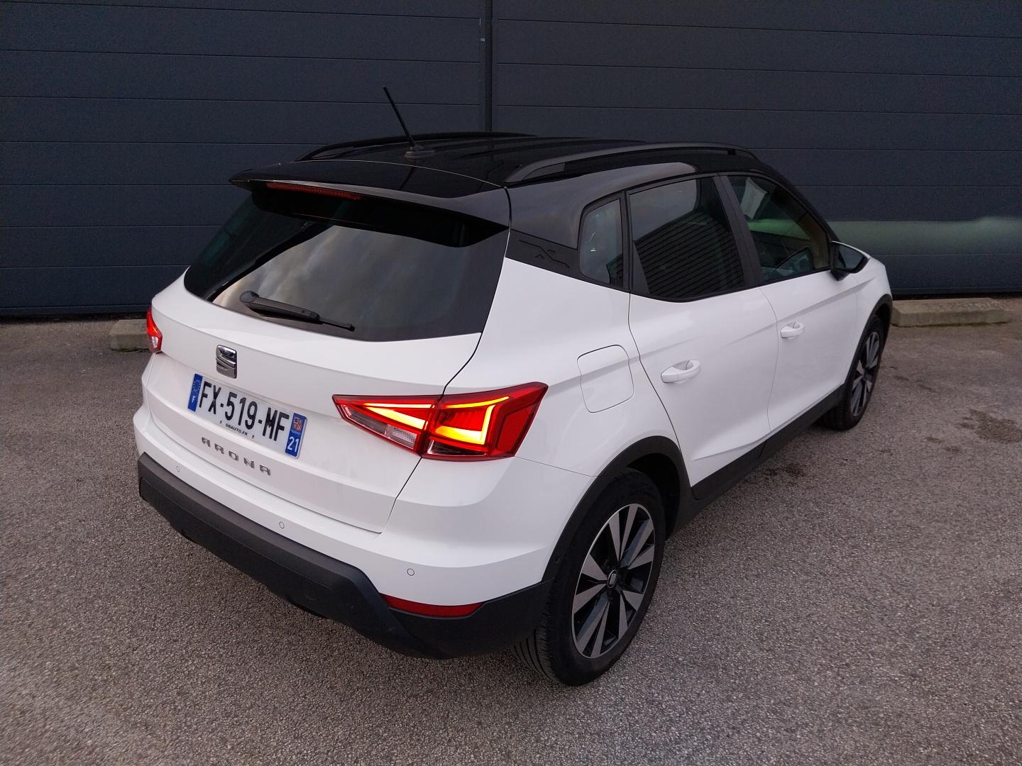 SEAT_ARONA_PROFIL-DROIT