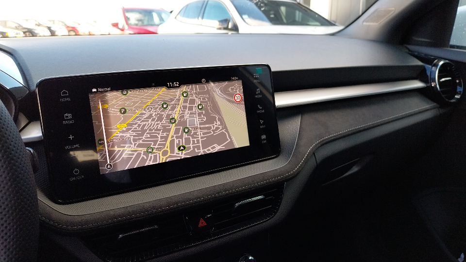SKODA_FABIA_CONSOLE-CENTRALE-GPS