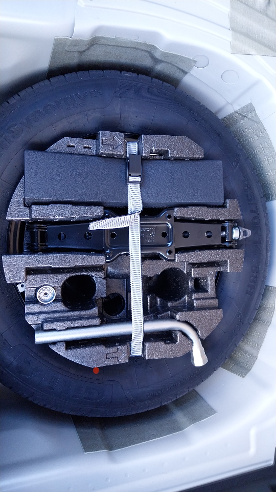 SKODA_FABIA_PANNEAU-DE-PORTE-AVANT-GAUCHE