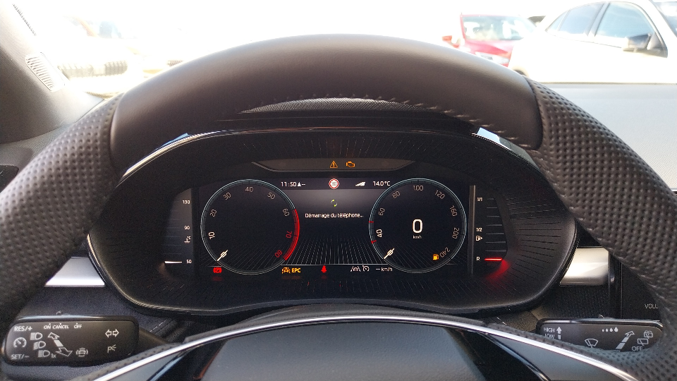 SKODA_FABIA_POSTE-DE-PILOTAGE