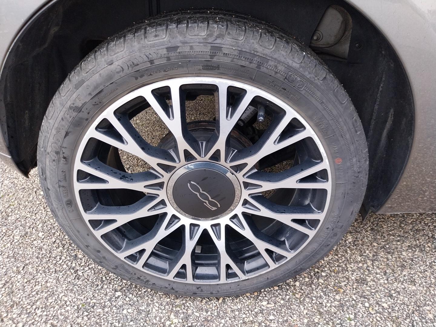 FIAT_500C-MY22_JANTE-ARRIERE-GAUCHE