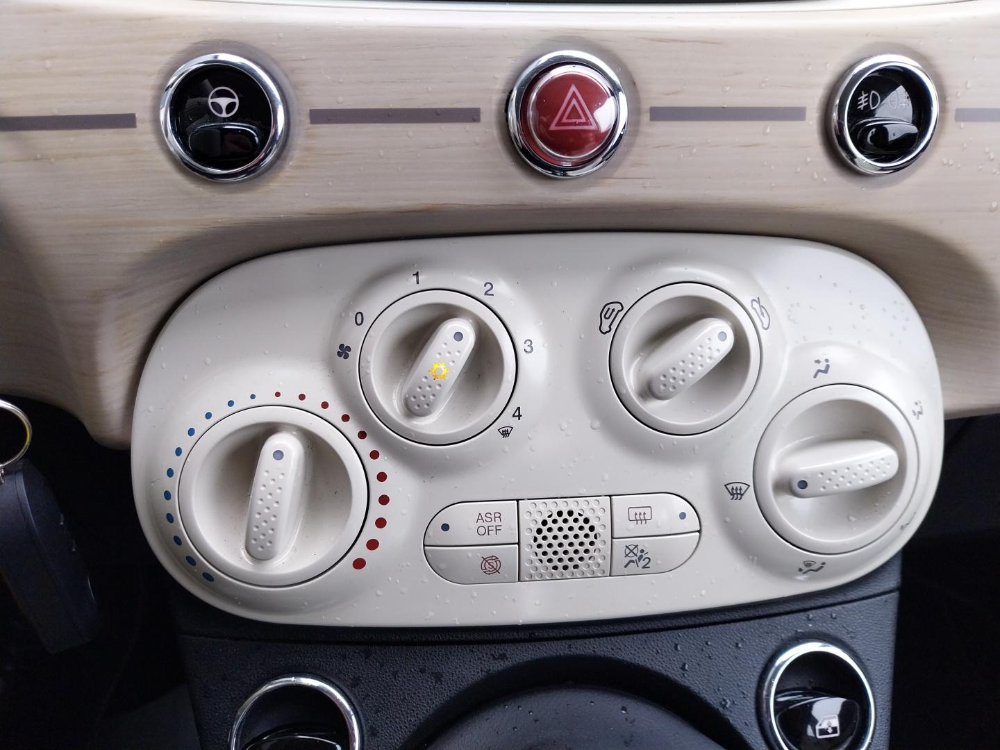 FIAT_500C-MY22_PLANCHE-DE-BORD