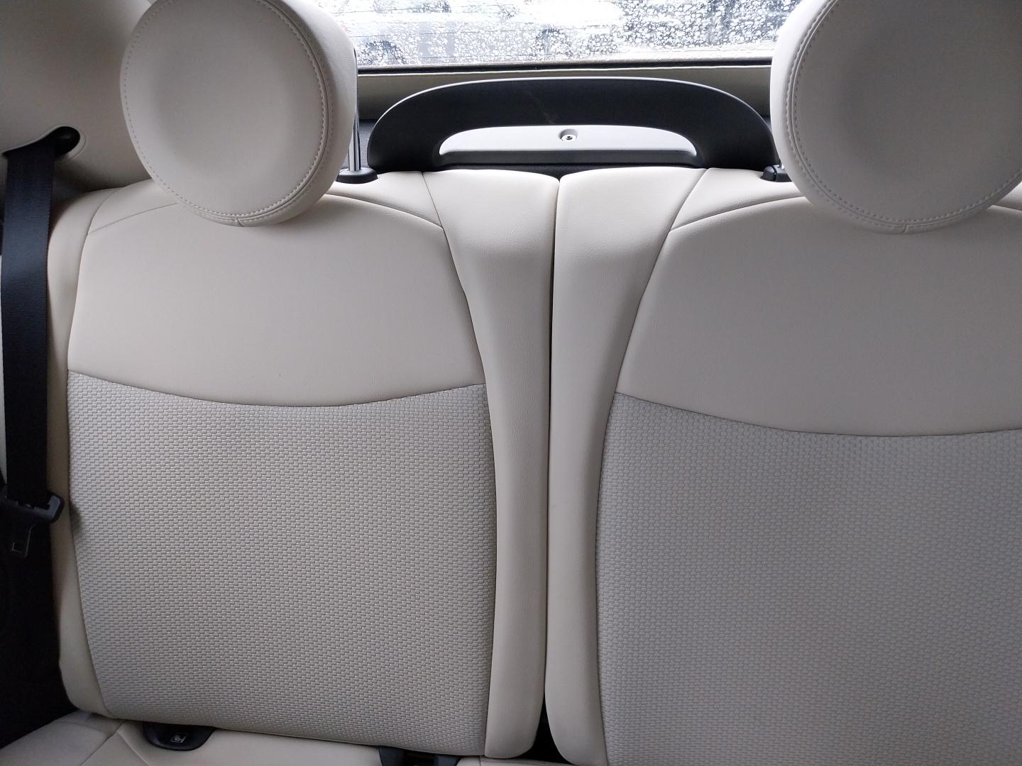 FIAT_500C-MY22_SIEGE-AVANT-PASSAGER