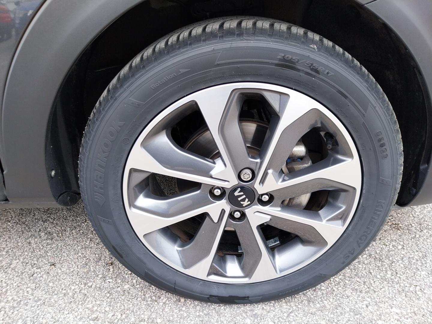 KIA_STONIC_FACE-AVANT