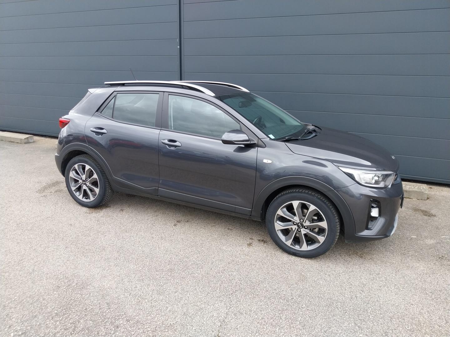 KIA_STONIC_PANNEAU-DE-PORTE-AVANT-DROIT