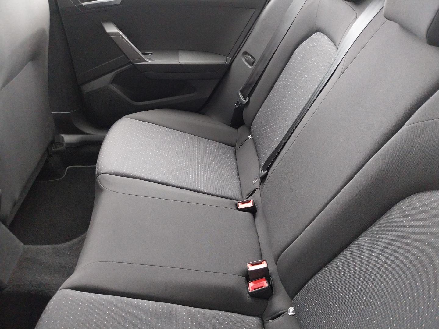 SEAT_ARONA_CONSOLE-CENTRALE