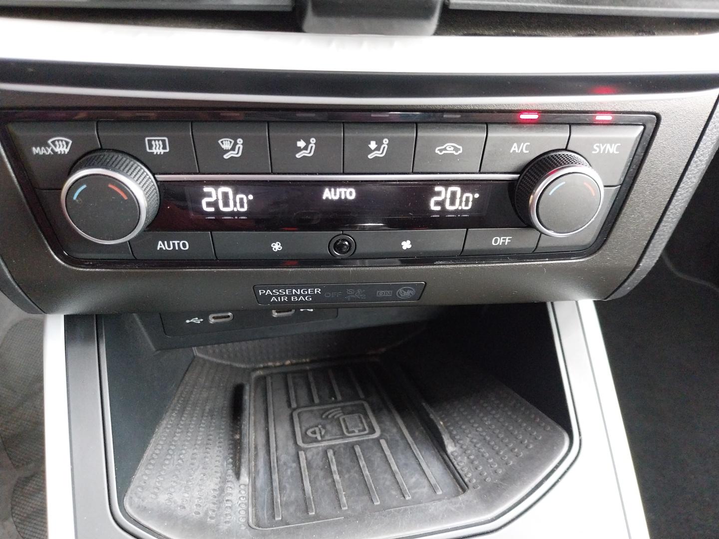 SEAT_ARONA_LEVIER-DE-VITESSE