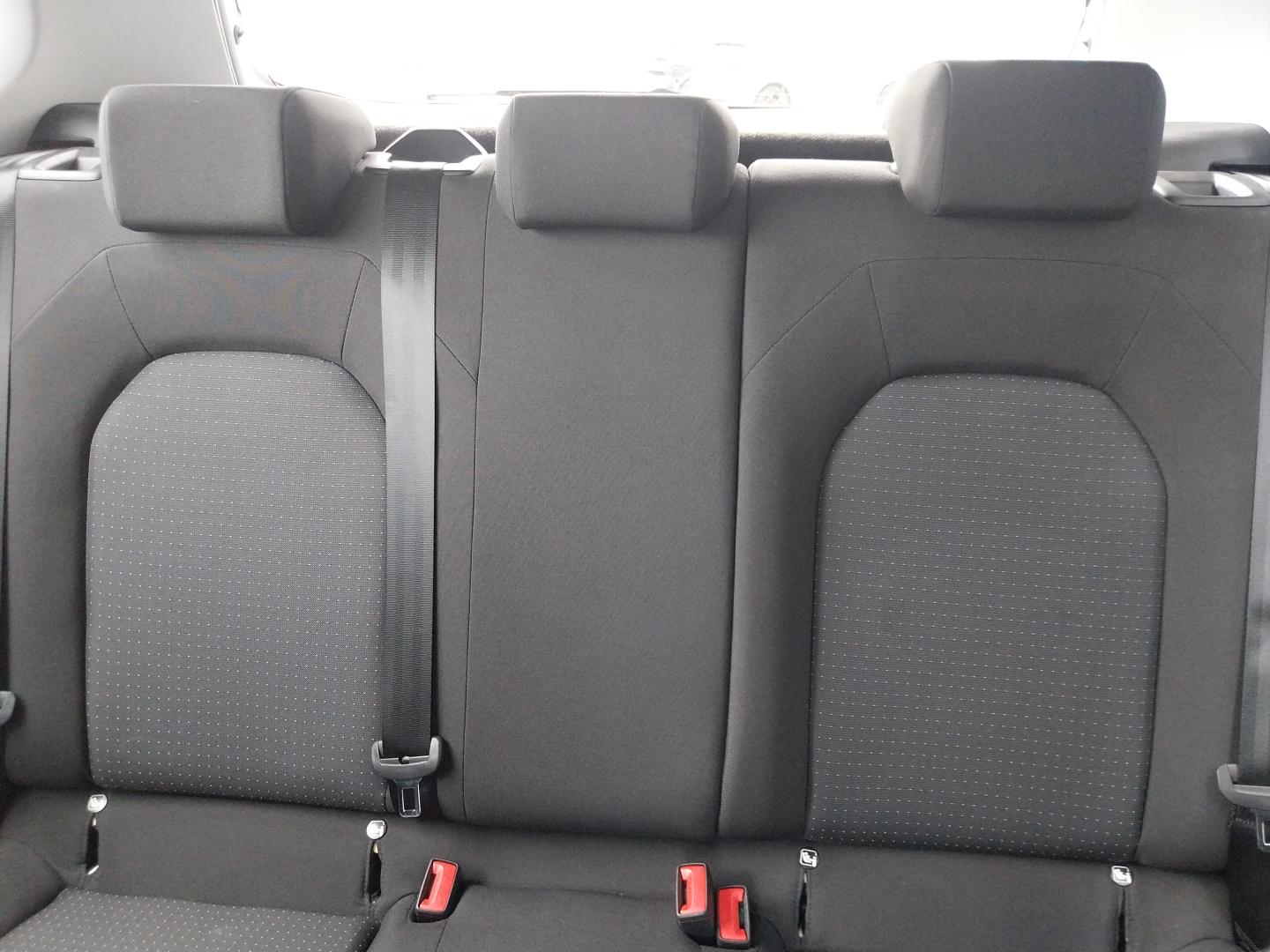 SEAT_ARONA_PNEU-AVANT-GAUCHE
