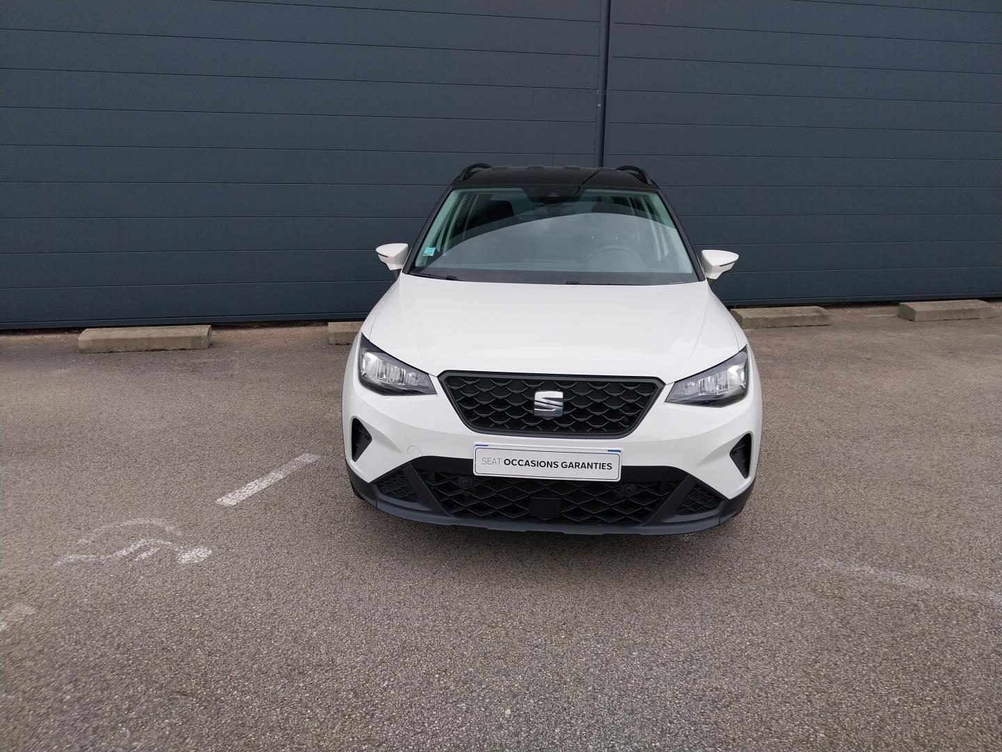 SEAT_ARONA_PROFIL-GAUCHE