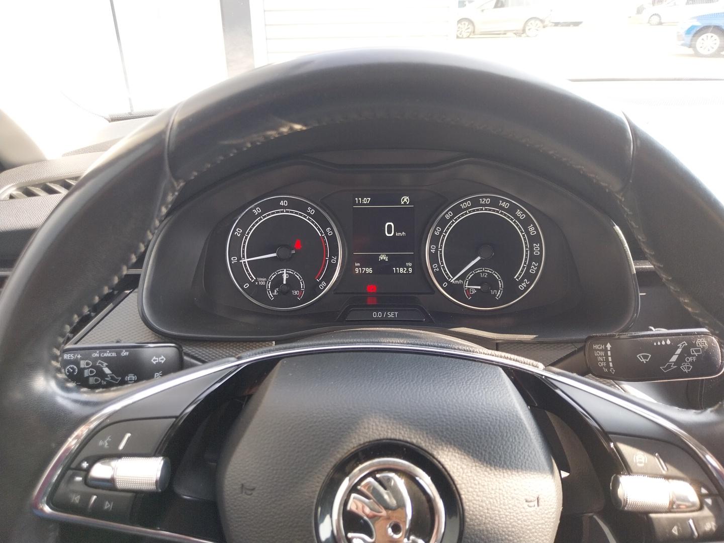 SKODA_KAMIQ_PANNEAU-DE-PORTE-ARRIERE-DROIT