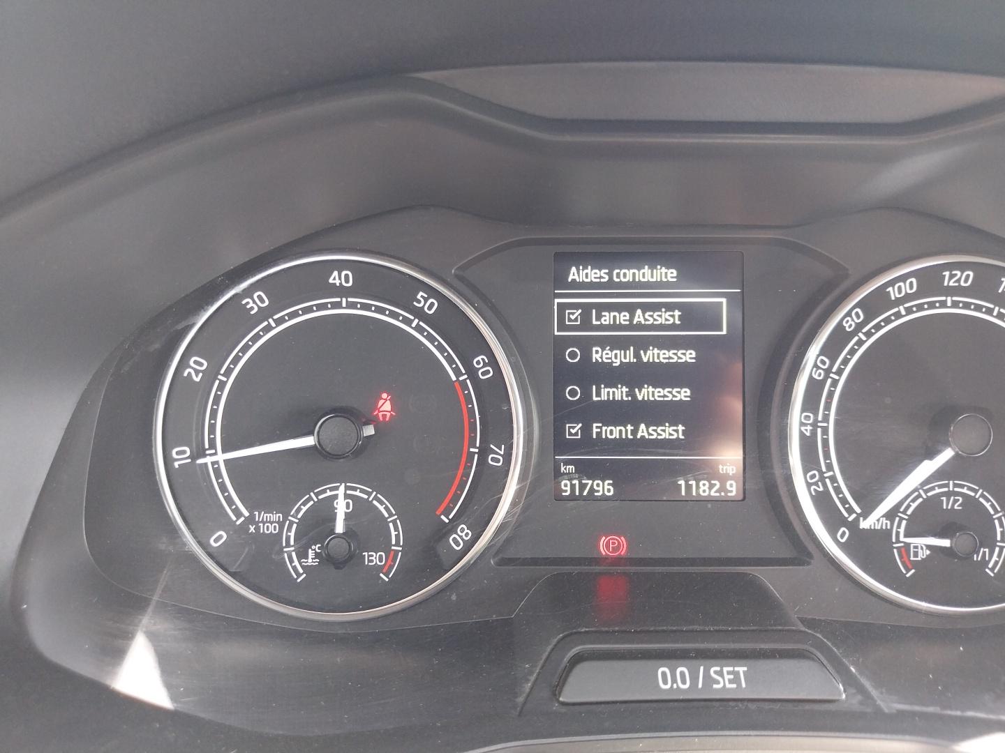 SKODA_KAMIQ_PANNEAU-DE-PORTE-AVANT-DROIT