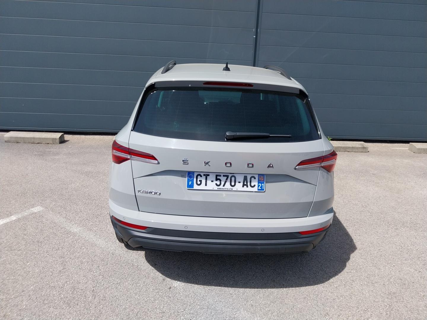 SKODA_KAROQ_34-ARRIERE-DROIT