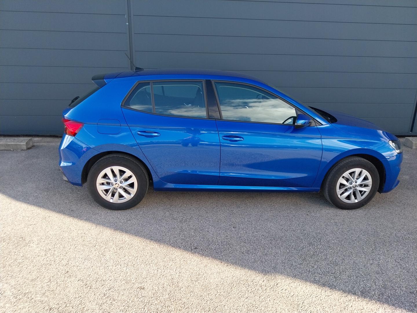SKODA_FABIA_34-AVANT-DROIT