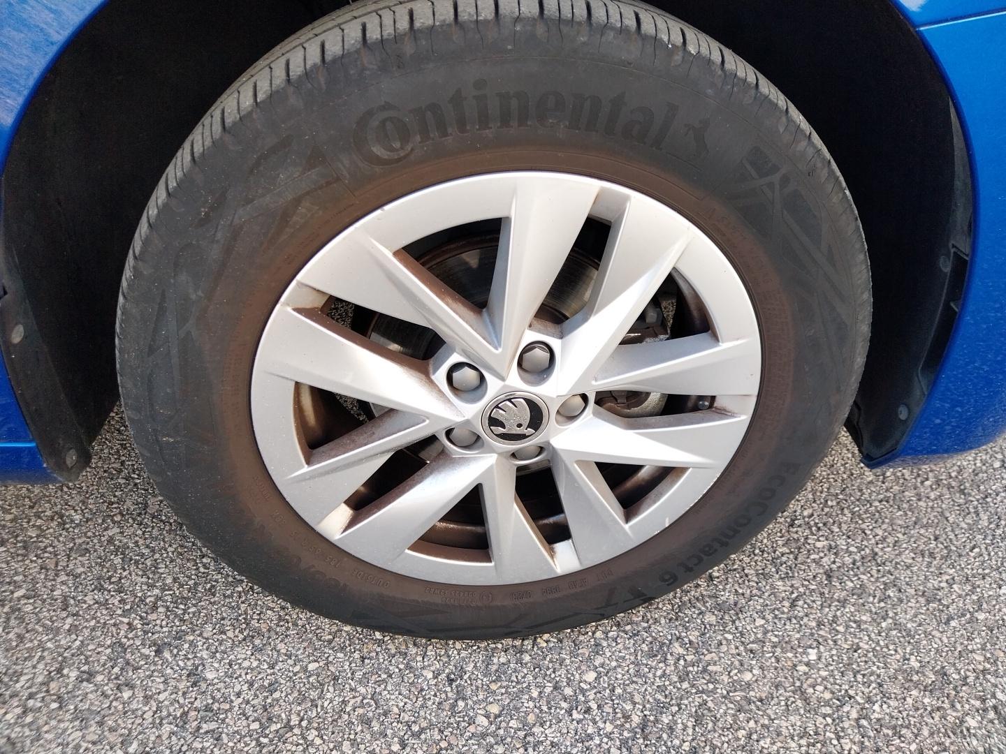 SKODA_FABIA_FACE-AVANT