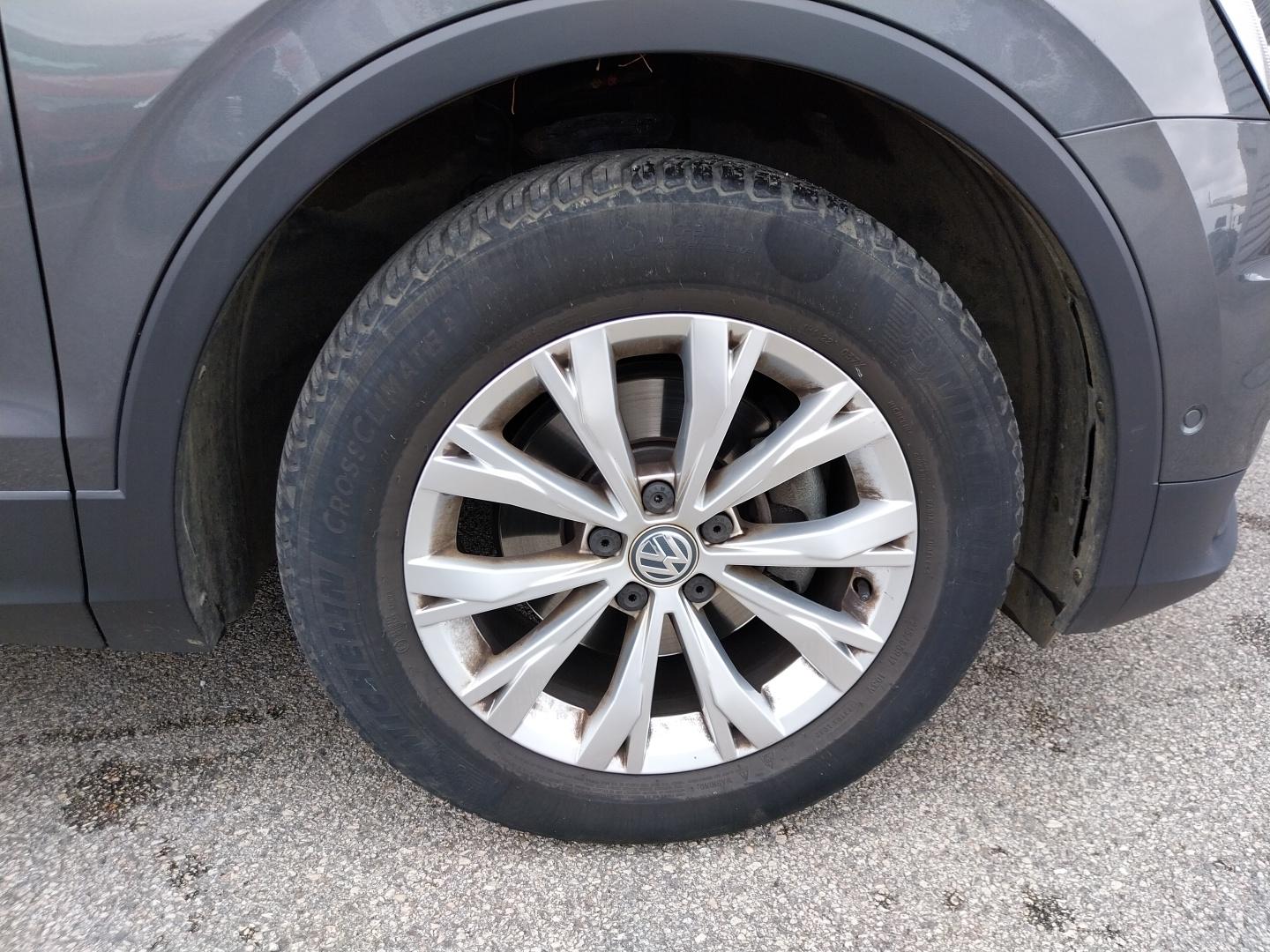 VOLKSWAGEN_TIGUAN_FACE-AVANT
