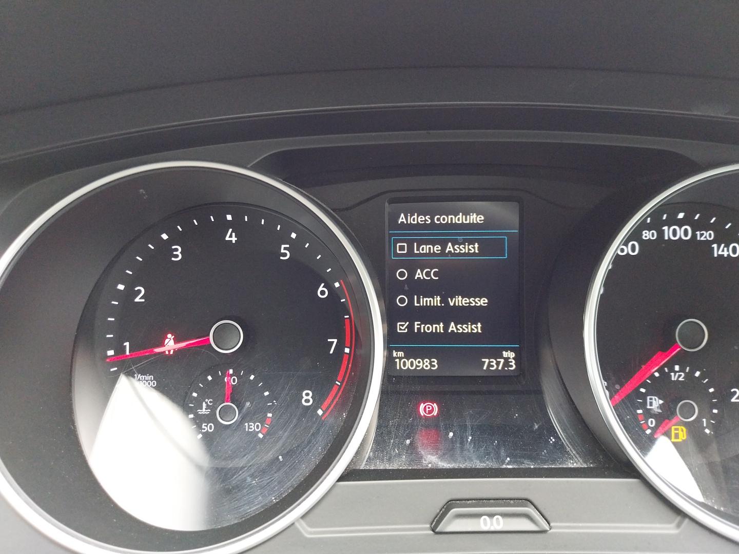 VOLKSWAGEN_TIGUAN_PANNEAU-DE-PORTE-AVANT-DROIT